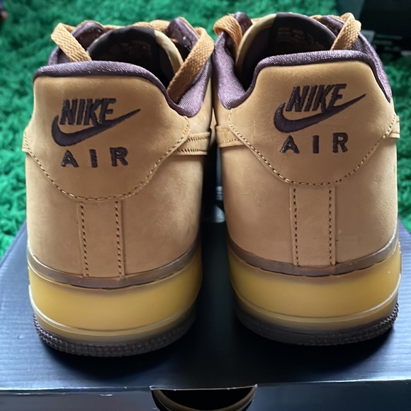 Nike AF 1 low Retro. Wheat/Mocha. Size 9 - Picture 4 of 5